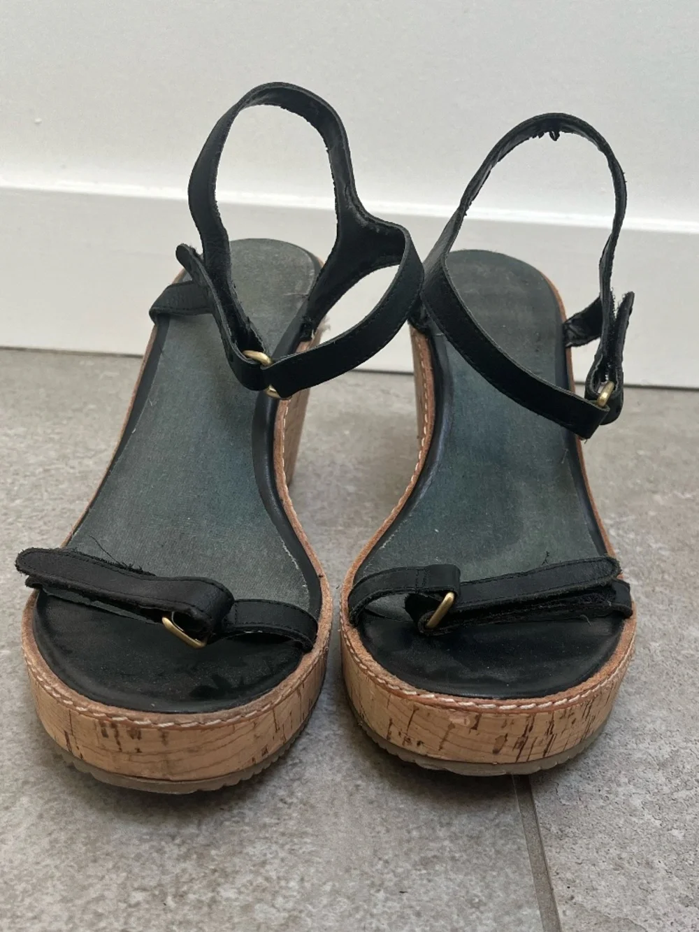 Amazing Black Wedge Heels size 9